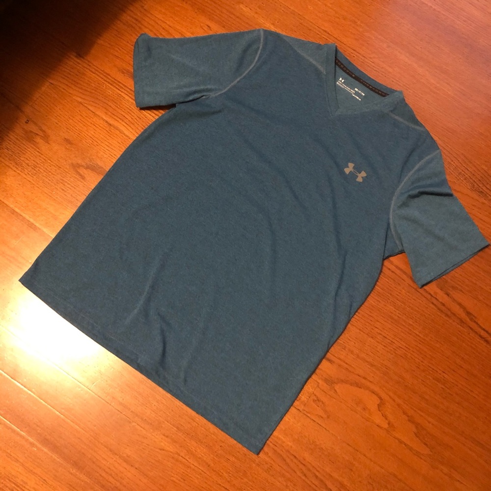 Under Armour shirt 👕